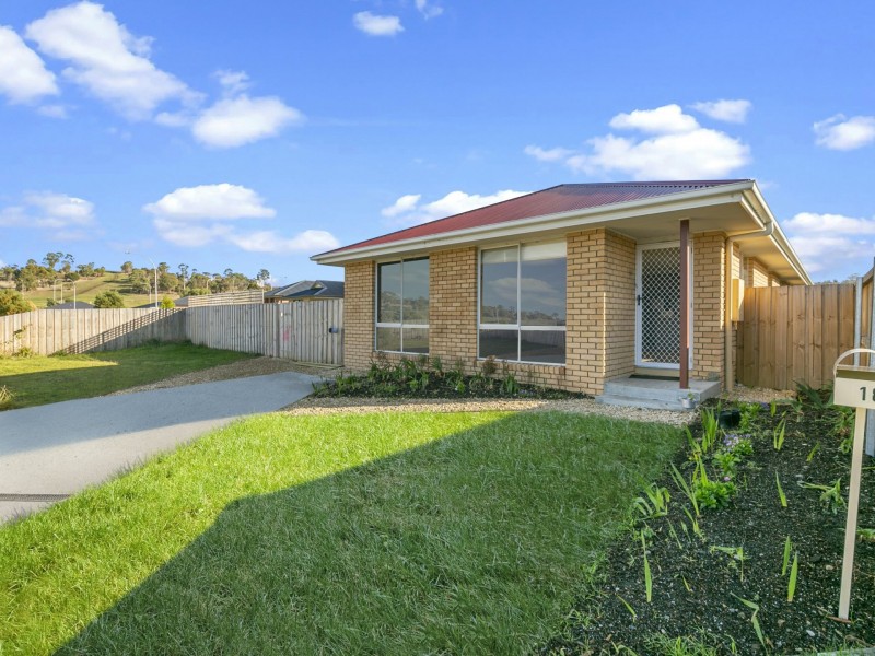 18 Barrob Street, Old Beach TAS 7017