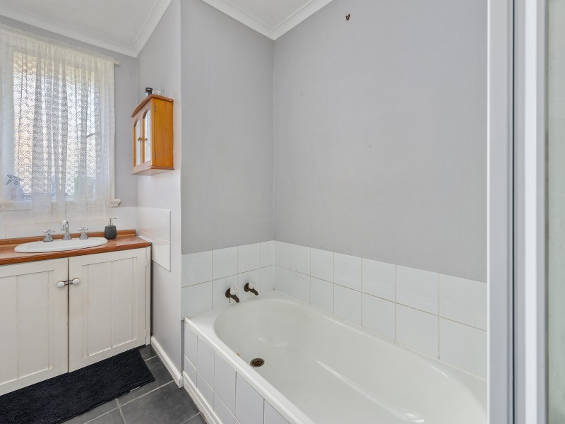 1 Dalgety Street, Claremont TAS 7011