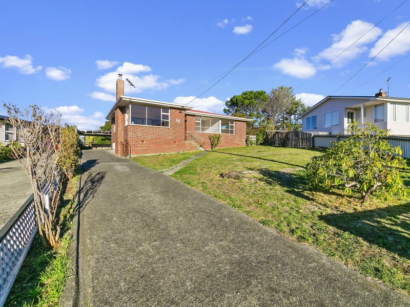 19 Delange Place, Claremont TAS 7011