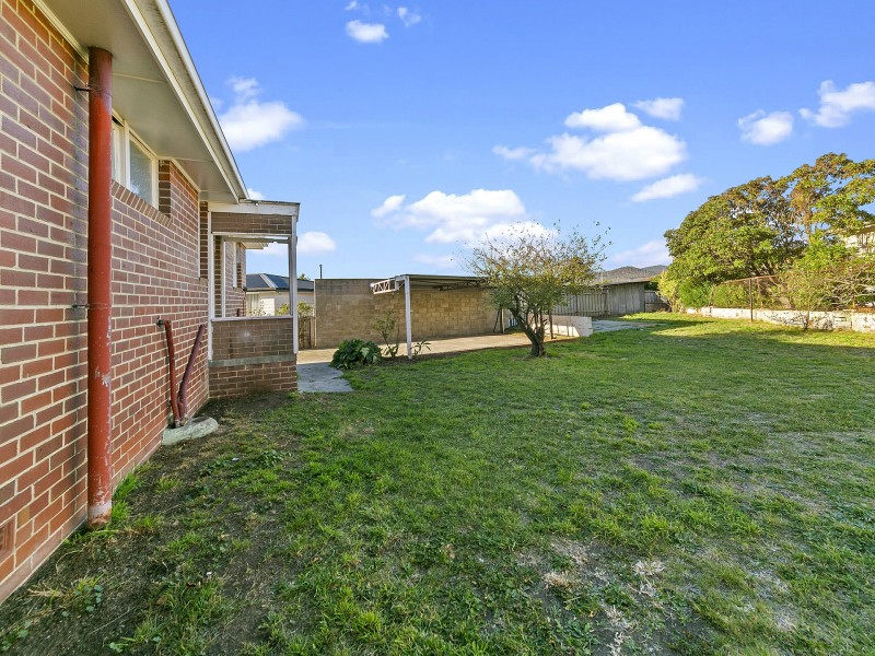 19 Delange Place, Claremont TAS 7011