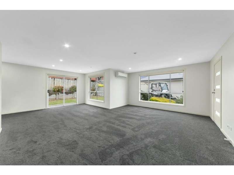 2/24 Joseph Link, Brighton TAS 7030