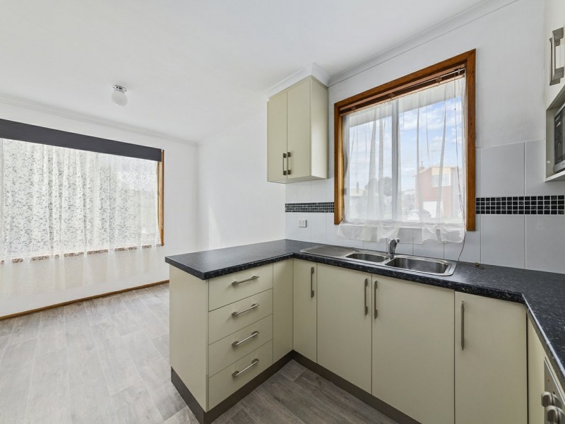 5 Clayton Drive, Herdsmans Cove TAS 7030