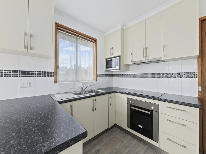 5 Clayton Drive, Herdsmans Cove TAS 7030