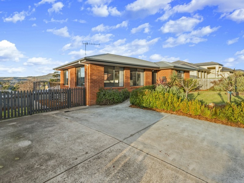 21 Elmac Crescent, Austins Ferry TAS 7011