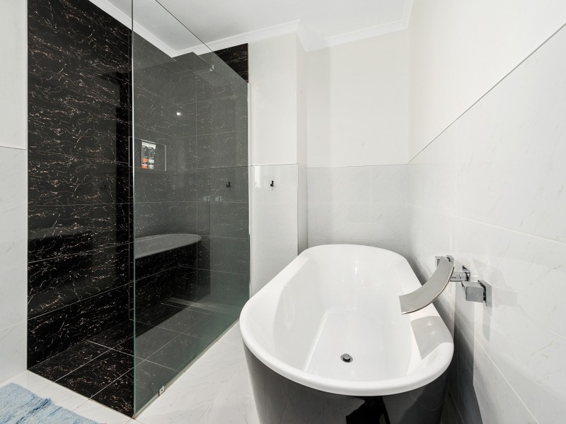 48 Centenary Crescent, Claremont TAS 7011