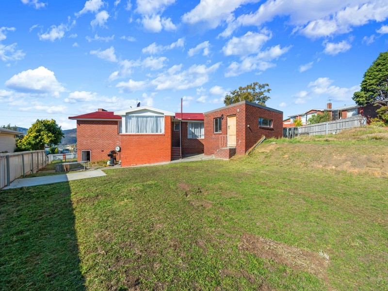 48 Centenary Crescent, Claremont TAS 7011