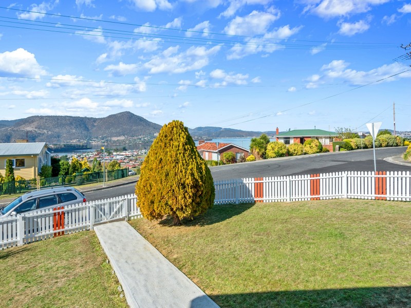 48 Centenary Crescent, Claremont TAS 7011