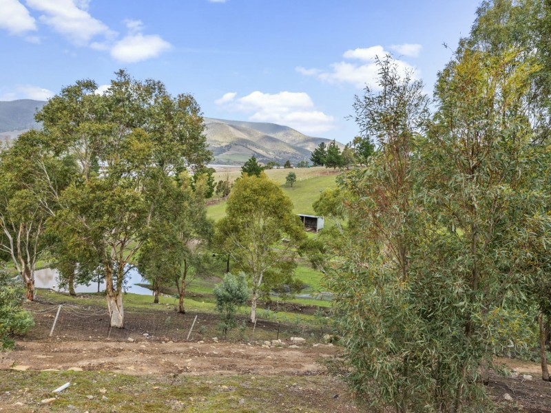 33 Tongatabu Road, Dromedary TAS 7030