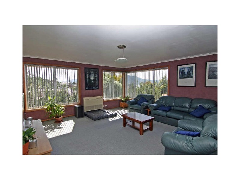 28 Chandos Drive, Berriedale TAS 7011