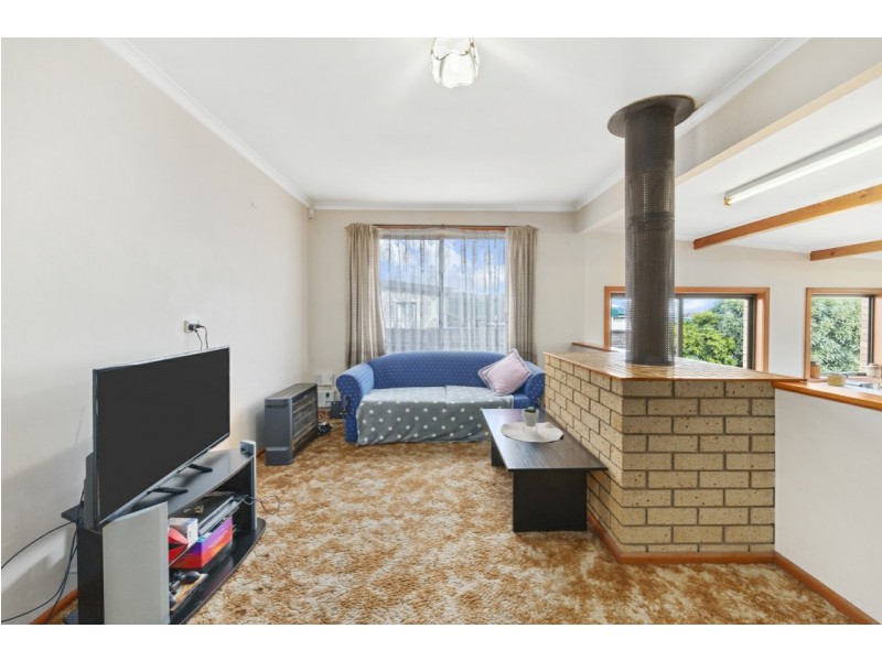 8 First Avenue, Midway Point TAS 7171