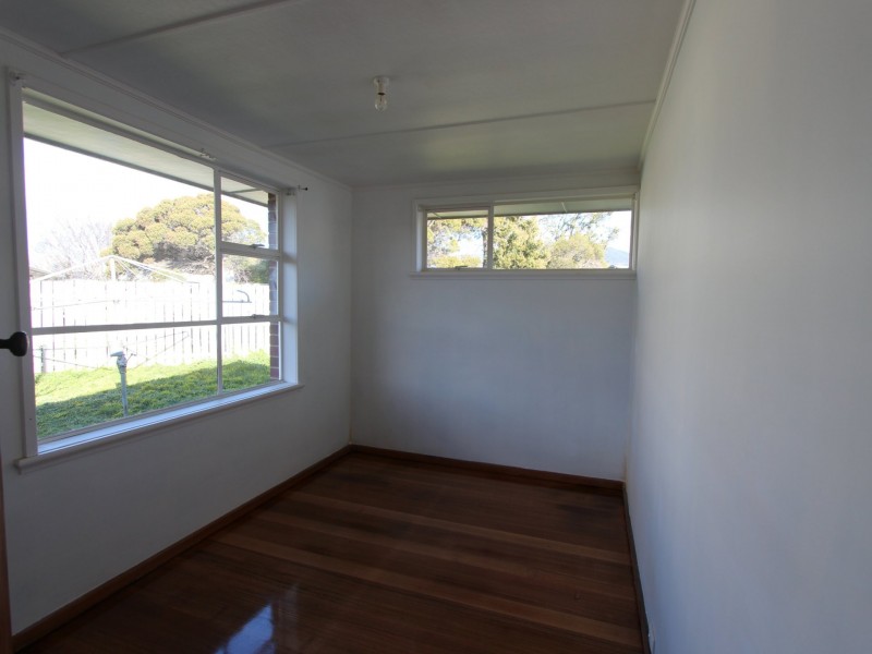 19 Delange Place, Claremont TAS 7011