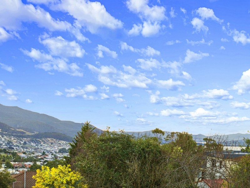 8 Ripley Road, West Moonah TAS 7009