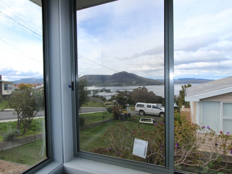17 Jimbirn Street, Berriedale TAS 7011