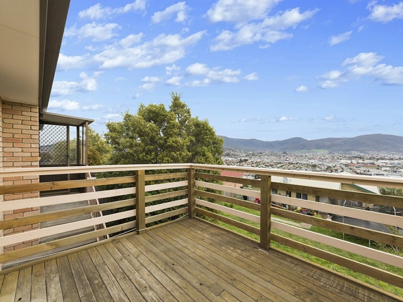2/64 Lennox Avenue, Lutana TAS 7009