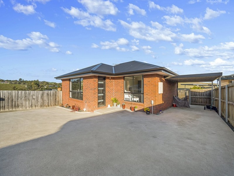 1 & 2/21 Lucas Place, Brighton TAS 7030