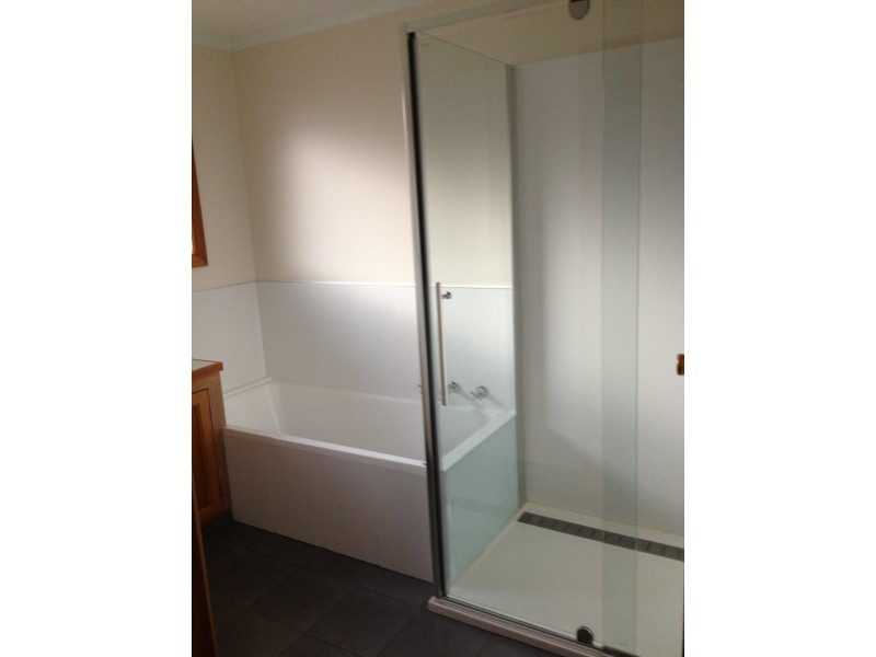 14 Carita Road, Blackmans Bay TAS 7052