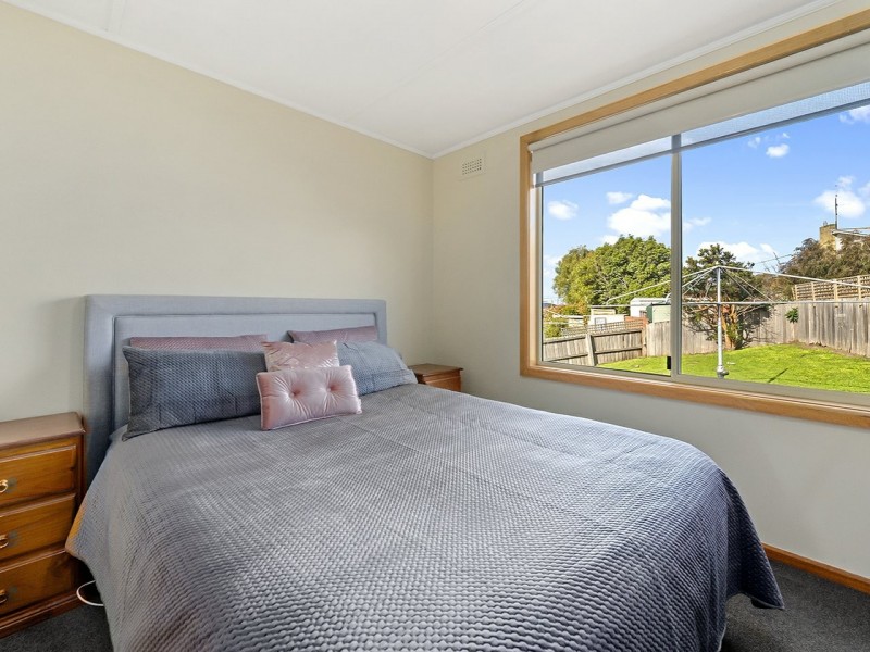 1 Centenary Crescent, Claremont TAS 7011