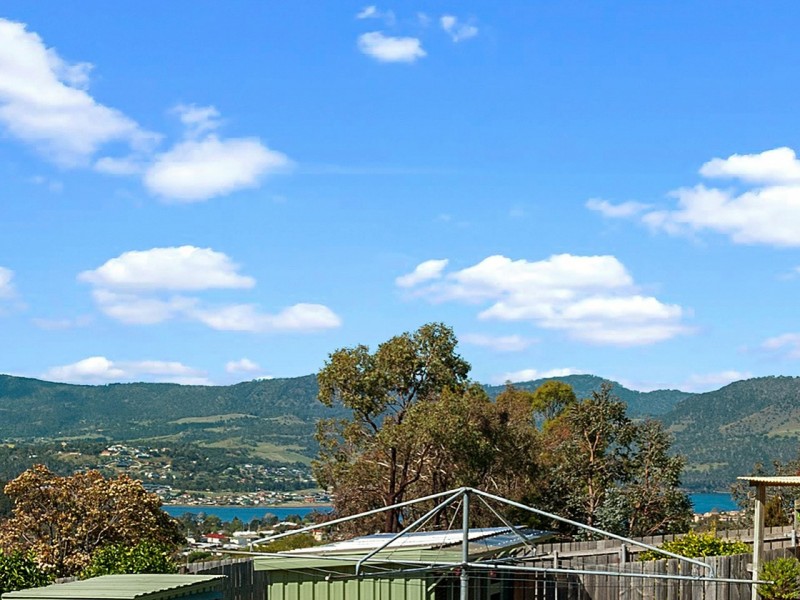 24 Spring Street, Claremont TAS 7011