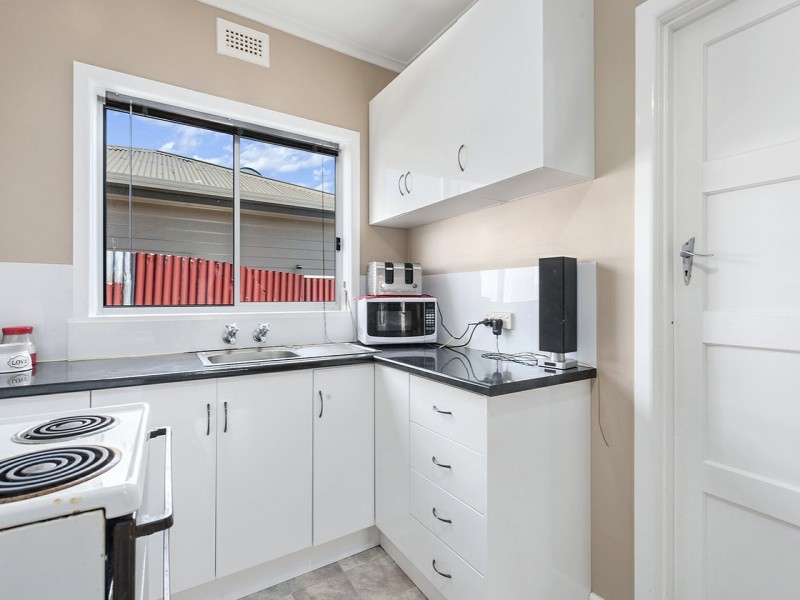 6 Sherwood Road, West Moonah TAS 7009