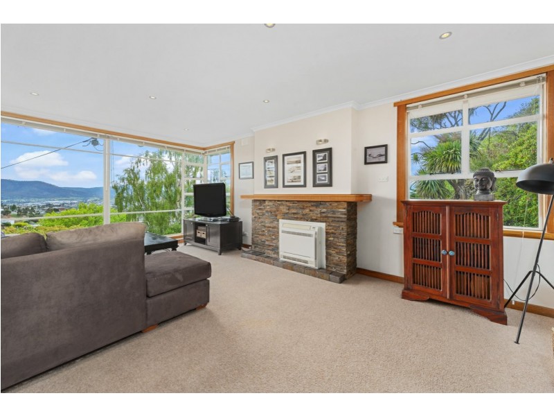 106 Doyle Avenue, Lenah Valley TAS 7008