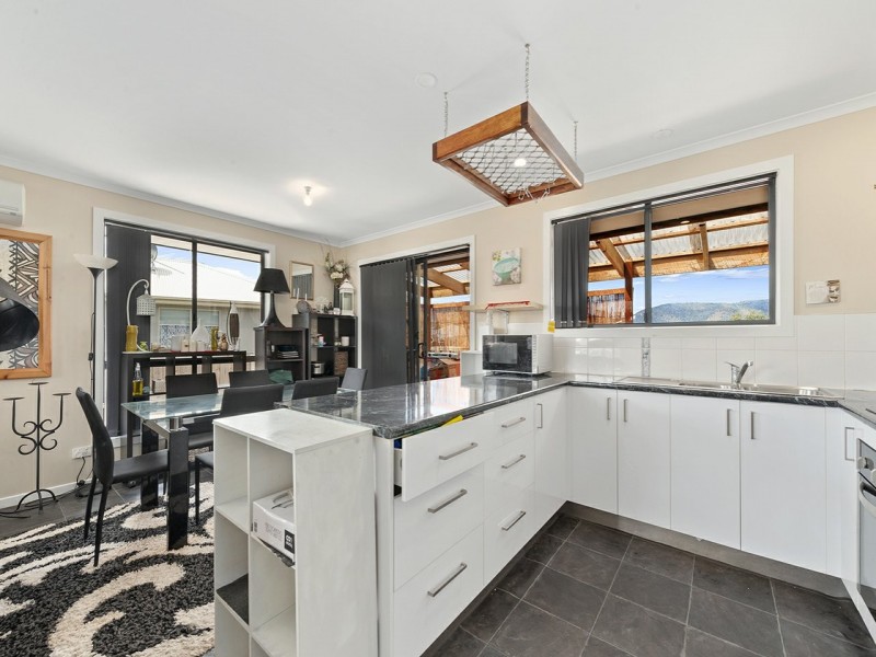 13 Barrob Street, Old Beach TAS 7017