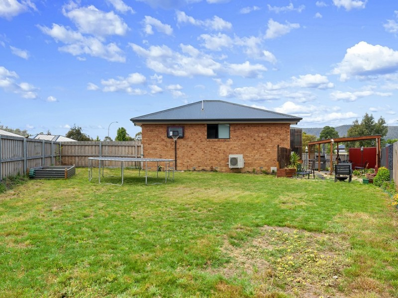 13 Barrob Street, Old Beach TAS 7017