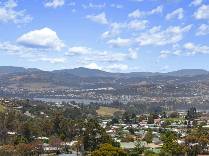 12/109 Berriedale Road, Berriedale TAS 7011