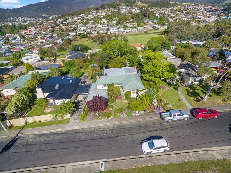 10 Amaroo Road, Austins Ferry TAS 7011