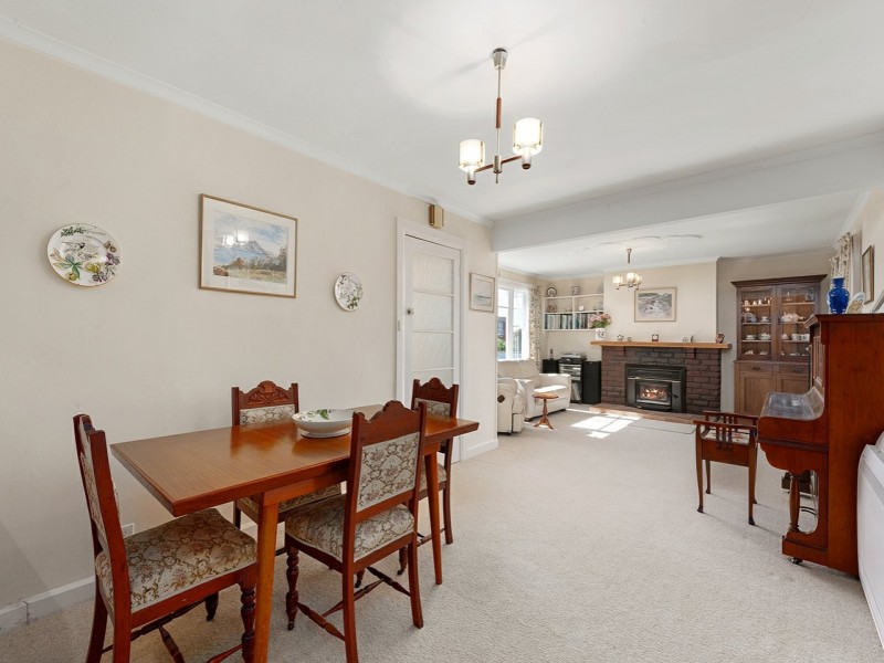 10 Amaroo Road, Austins Ferry TAS 7011