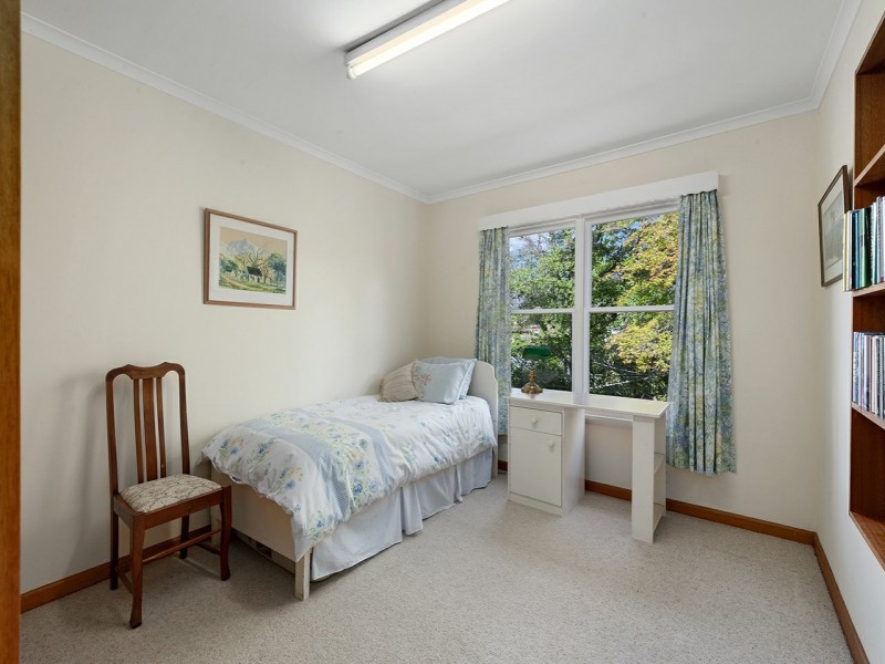 10 Amaroo Road, Austins Ferry TAS 7011