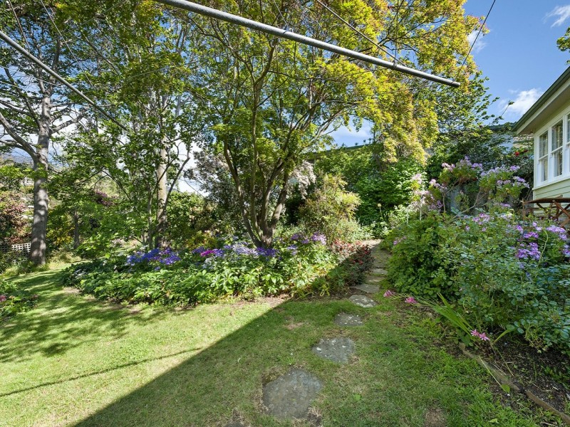 10 Amaroo Road, Austins Ferry TAS 7011