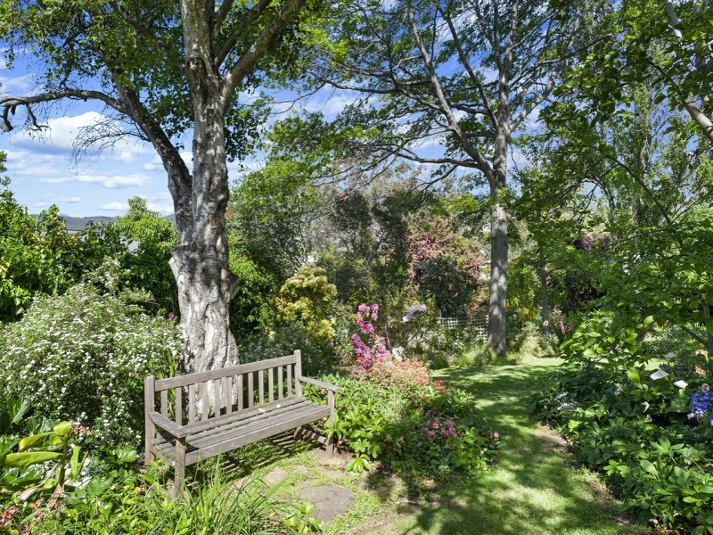 10 Amaroo Road, Austins Ferry TAS 7011