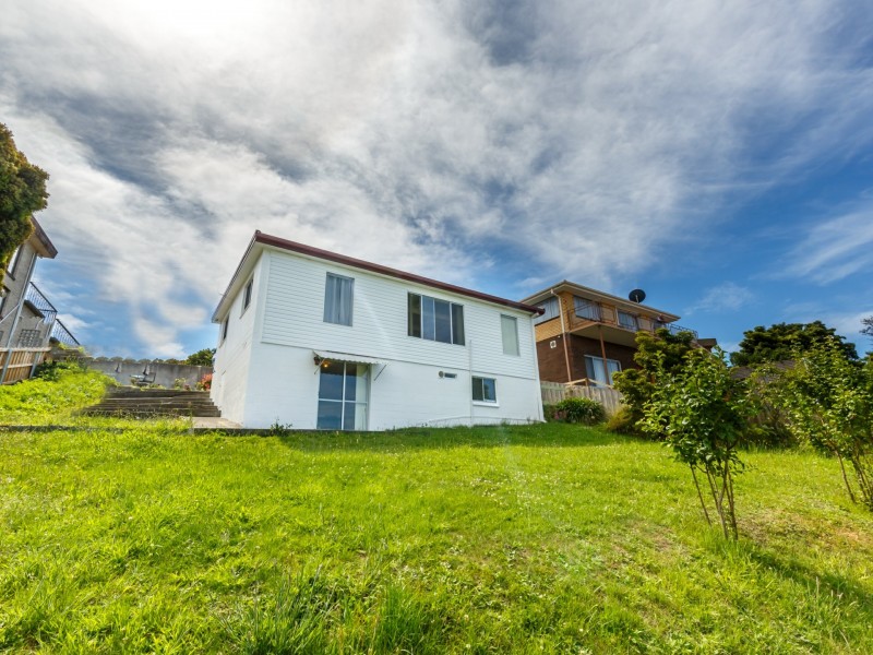 Unit 2/10 Weston Place, Montrose TAS 7010