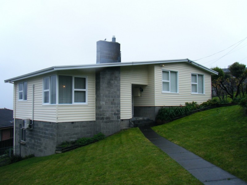 1 Hudson Crescent, Glenorchy TAS 7010