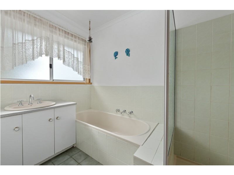 6 Lesdelle Street, Claremont TAS 7011