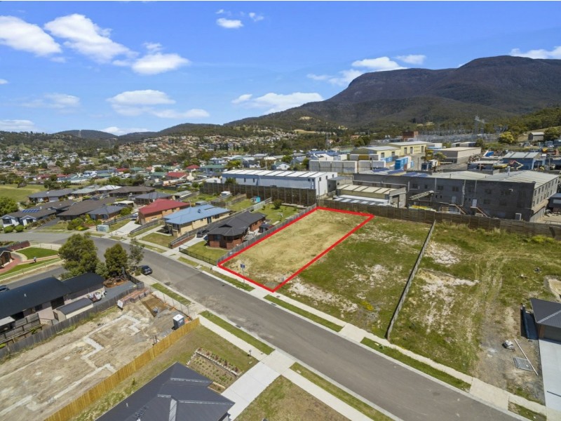 19 Moore Park Drive, Glenorchy TAS 7010