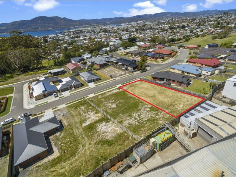 19 Moore Park Drive, Glenorchy TAS 7010