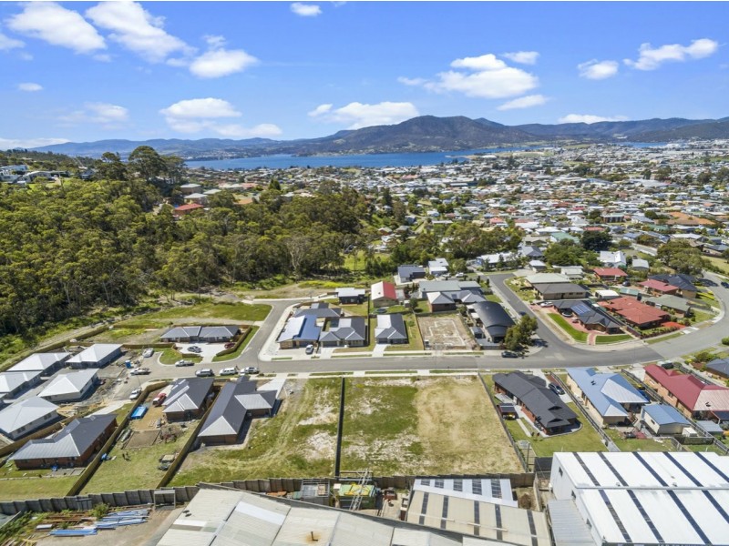 19 Moore Park Drive, Glenorchy TAS 7010
