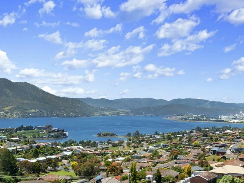 223 Marys Hope Road, Berriedale TAS 7011