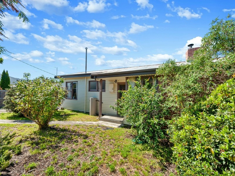 19 Waratah Road, Risdon Vale TAS 7016