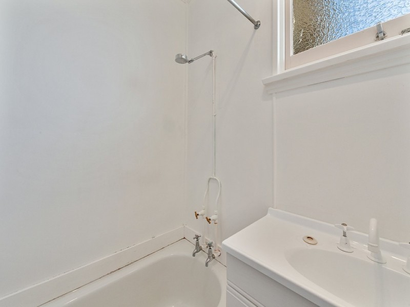 19 Waratah Road, Risdon Vale TAS 7016