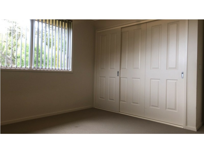 2/181 Branscombe Road, Claremont TAS 7011