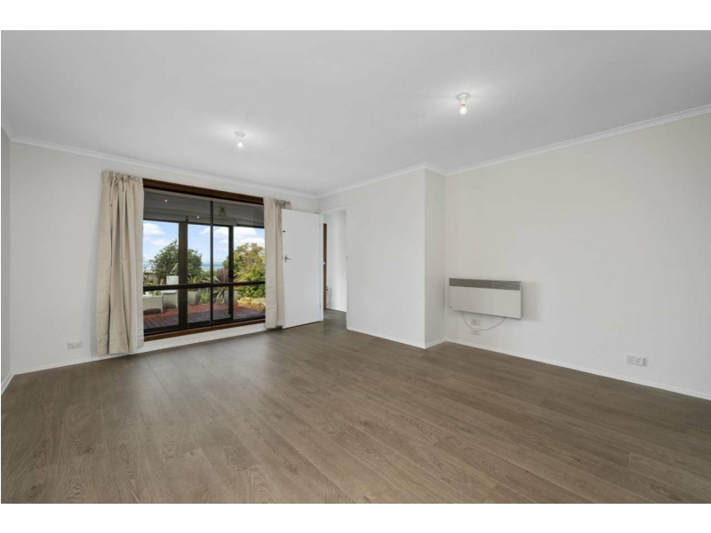 Unit 1/3 Carinya Street, Blackmans Bay TAS 7052