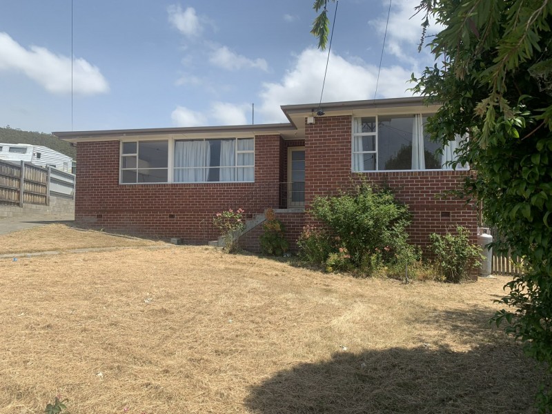 14 Carnegie Street, Claremont TAS 7011