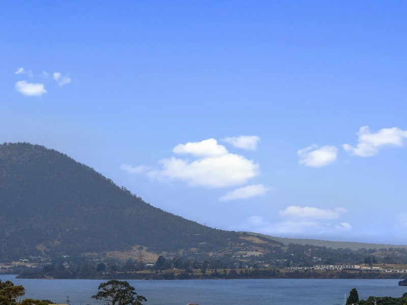 34 Eclipse Road, Austins Ferry TAS 7011