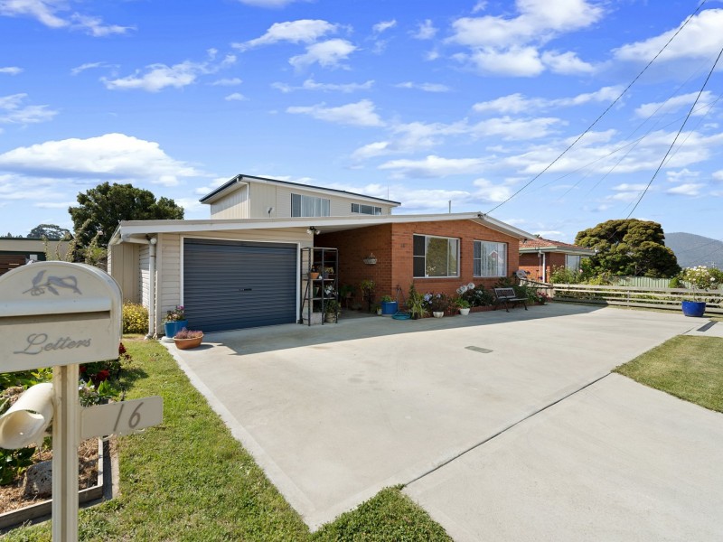 16 Cheltenham Street, Montrose TAS 7010