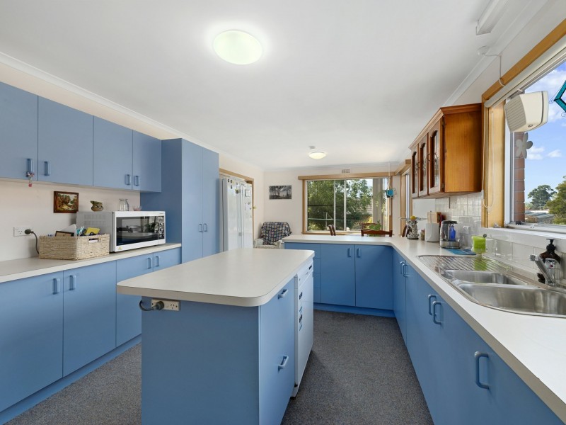 16 Cheltenham Street, Montrose TAS 7010