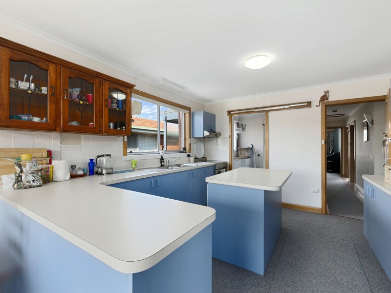 16 Cheltenham Street, Montrose TAS 7010