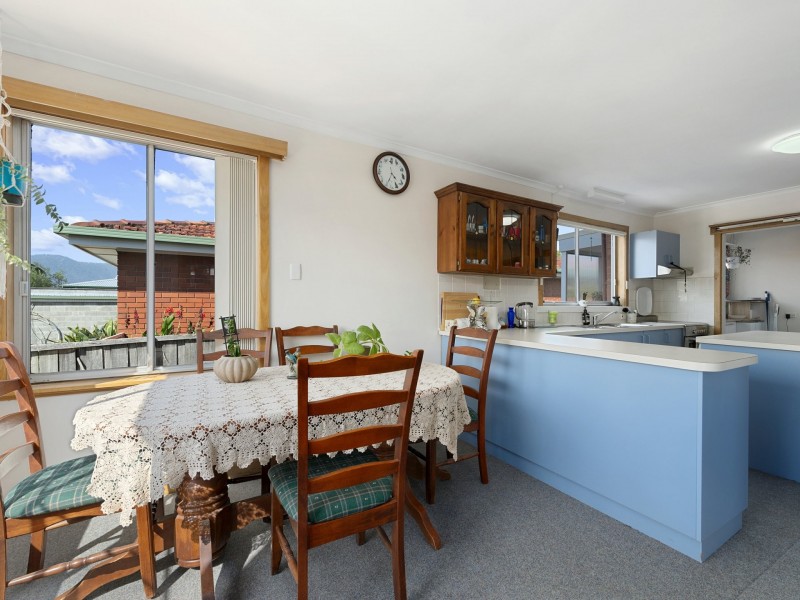 16 Cheltenham Street, Montrose TAS 7010