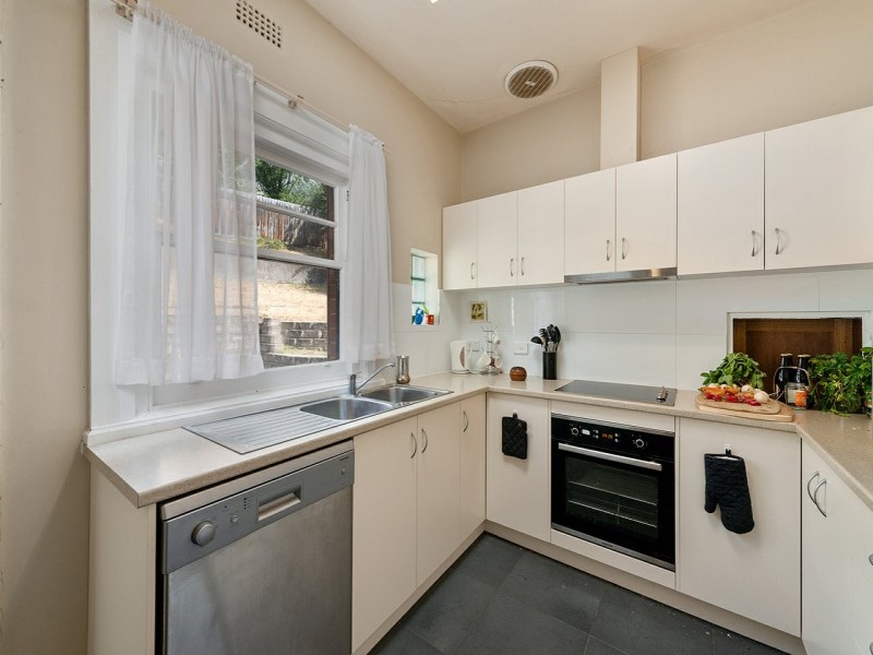 28 Gordon Avenue, Mount Stuart TAS 7000